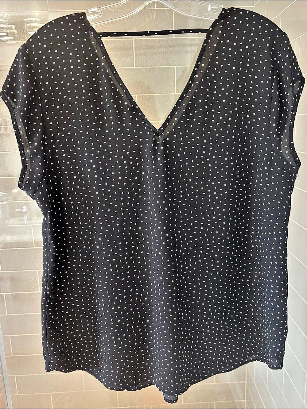 DR2 Divided Polka Dot V-Neck Blouse in Black & White
